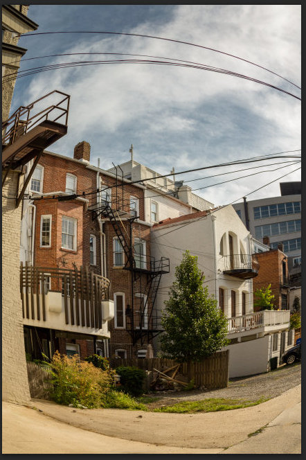 Fake fisheye effect and HDR toning with Photoshop tools